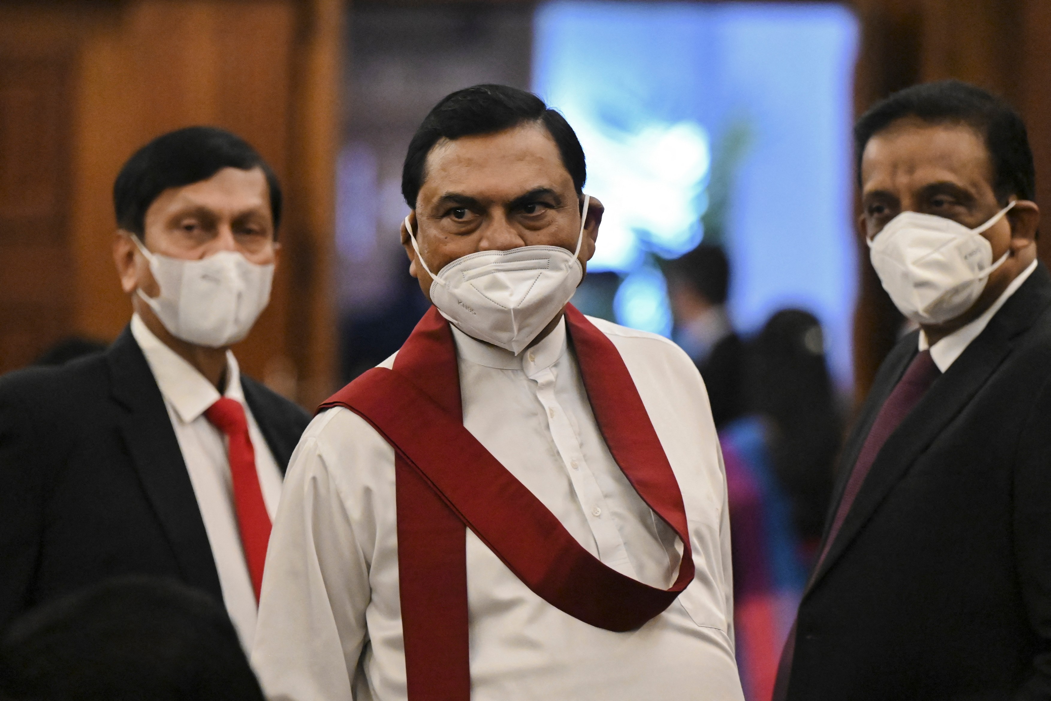 Fratele președintelui din Sri Lanka, fost ministru de Finanțe, a fost împiedicat să fugă din țară