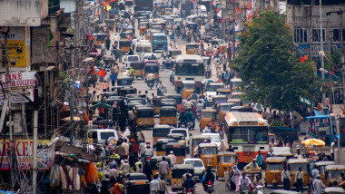 Stradă aglomerată în India