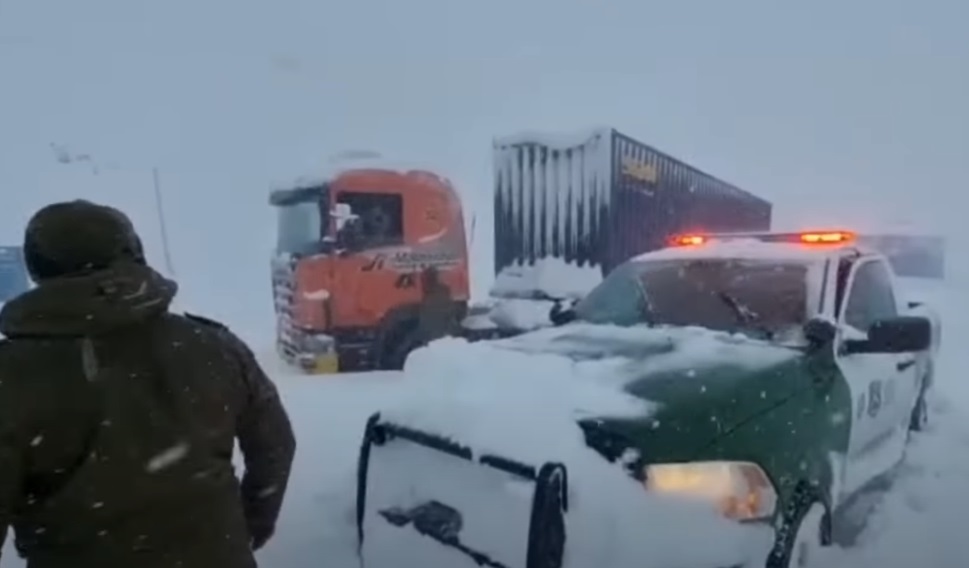 Peste 400 de oameni au rămas blocați în Anzii Cordilieri, la minus 10 grade Celsius