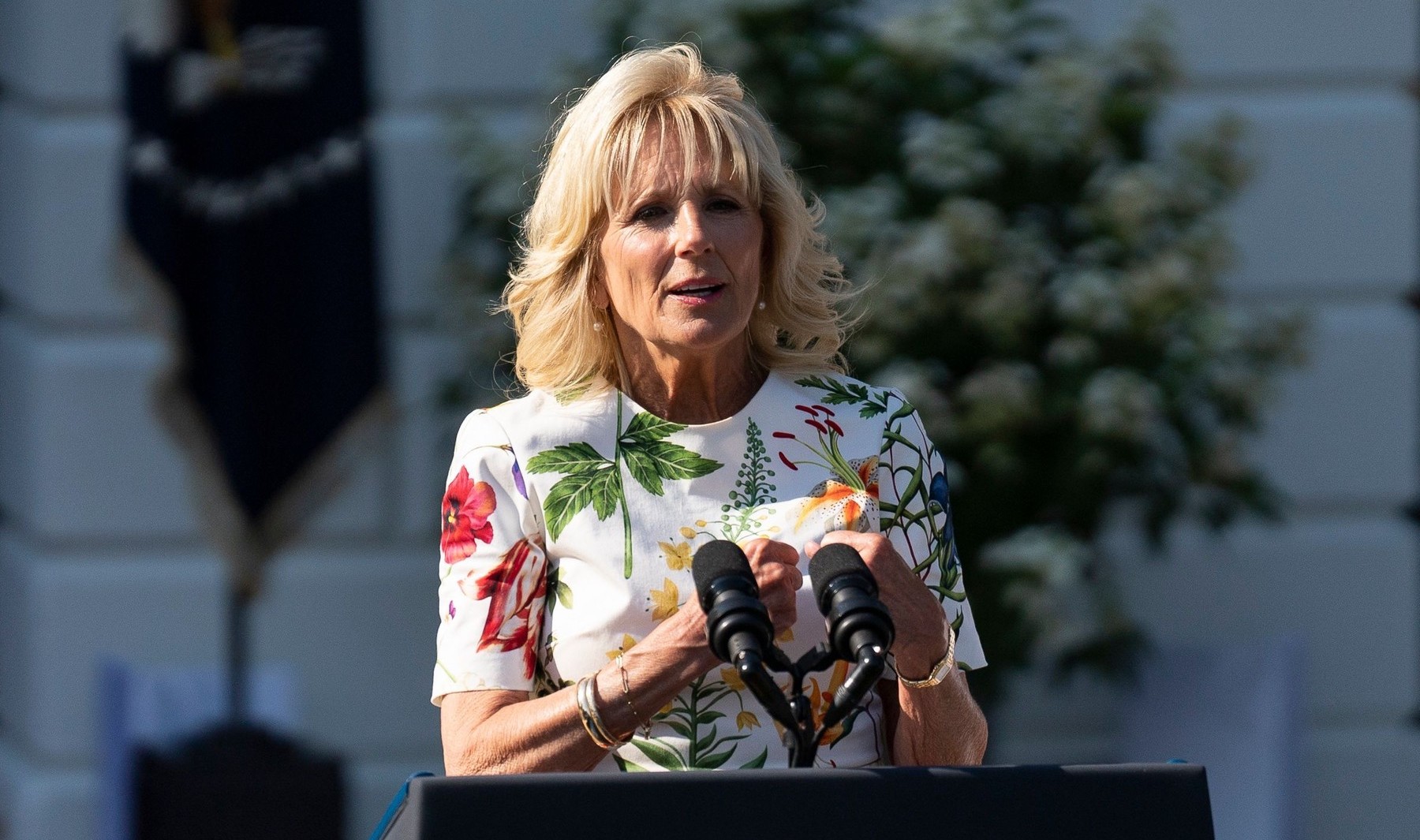 Soția lui Joe Biden şi-a cerut scuze după ce i-a comparat pe hispanici cu un fel de mâncare. „Nu suntem tacos”