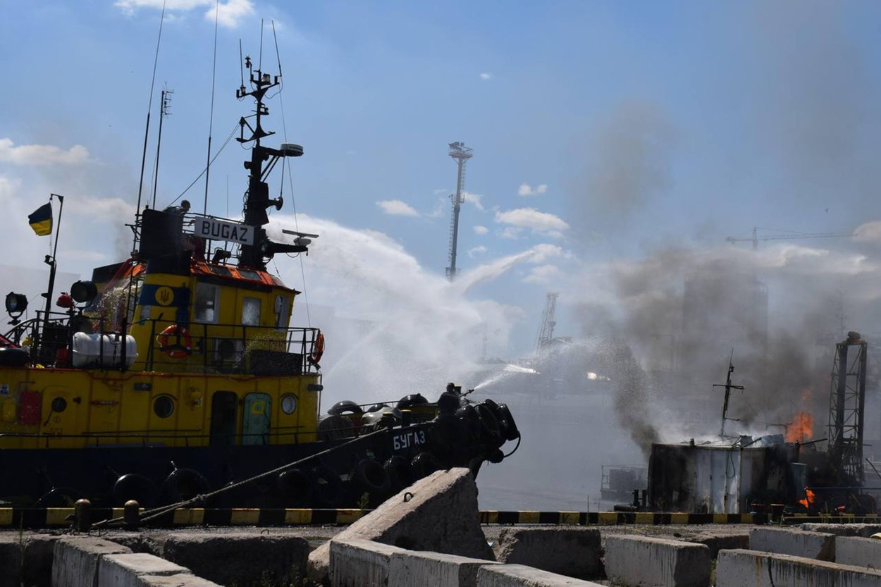 Rușii au atacat cu rachete orașul Odesa. Zelenski cere Europei să riposteze cu sancţiuni mai dure în "războiul gazului"