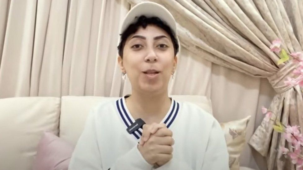 O tânără, influencer cu milioane de urmăritori pe TikTok, a fost arestată în Arabia Saudită pentru un videoclip „imoral”