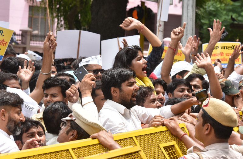 AAP Protest Near BJP Headquarters In Delhi Over Gujarat Liquor Tragedy, New Delhi, DLI, India - 27 Jul 2022