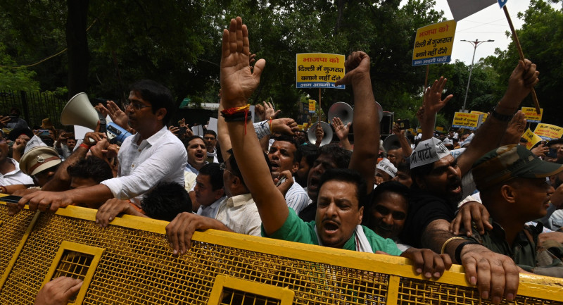 AAP Protest Near BJP Headquarters In Delhi Over Gujarat Liquor Tragedy, New Delhi, DLI, India - 27 Jul 2022