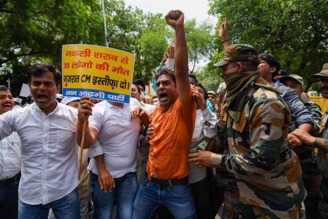 AAP Protest Near BJP Headquarters In Delhi Over Gujarat Liquor Tragedy, New Delhi, DLI, India - 27 Jul 2022