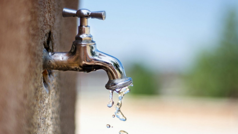 Tarifele la apă şi canalizare în aprilie 2026. Județele în care se plăteşte cel mai mult