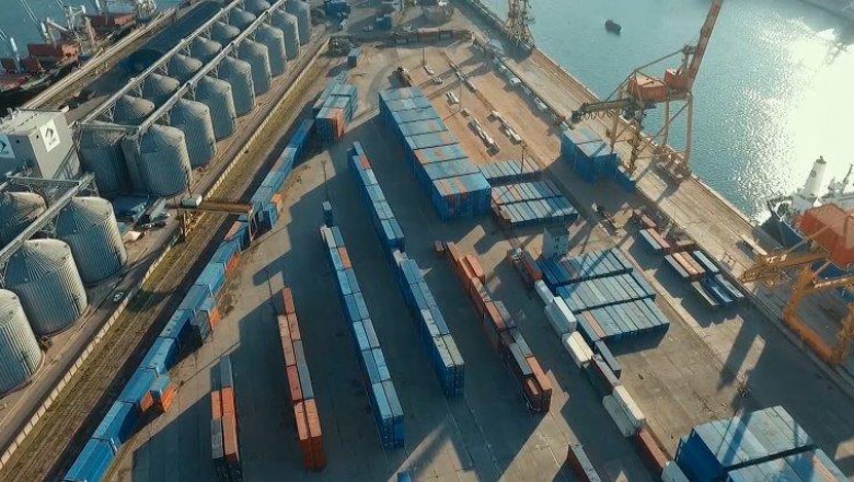 Containere de depozitare din Portul Constanța