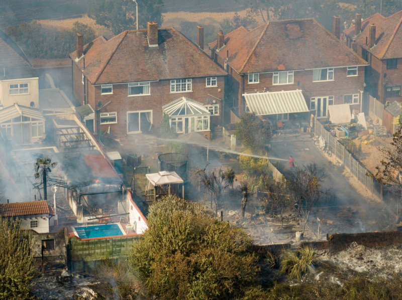 Londra incendiu caniculă