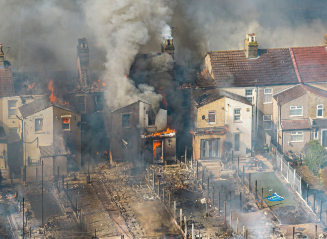 Londra incendiu caniculă