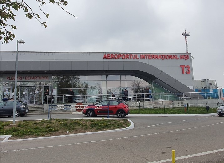 Un bărbat a murit în Aeroportul din Iaşi, în timp ce aştepta să facă formalităţile de îmbarcare