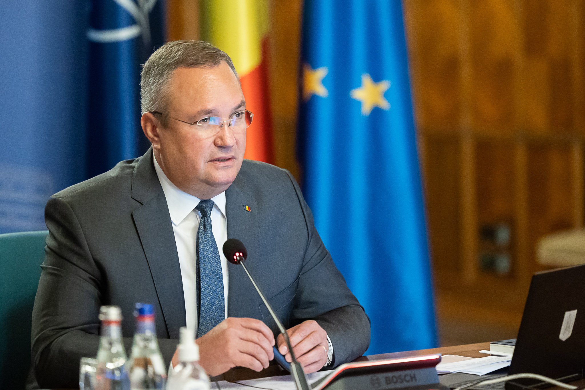 Ciucă: Pentru cetățenii vulnerabili vom menţine acelaşi cost la plata energiei și gazelor. Nu trebuie să-și facă probleme