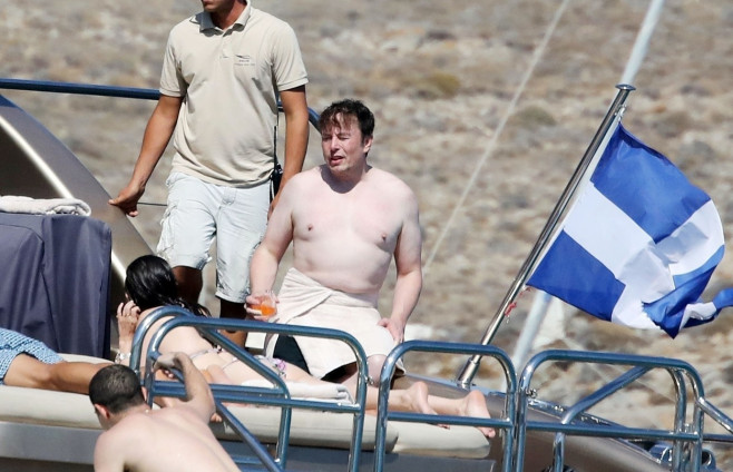 *PREMIUM-EXCLUSIVE* MUST CALL FOR PRICING BEFORE USAGE - Tesla Billionaire Elon Musk takes a summer break in Mykonos after sensationally backing out of the Twitter acquisition deal!*PICTURES TAKEN ON 17/07/2022*