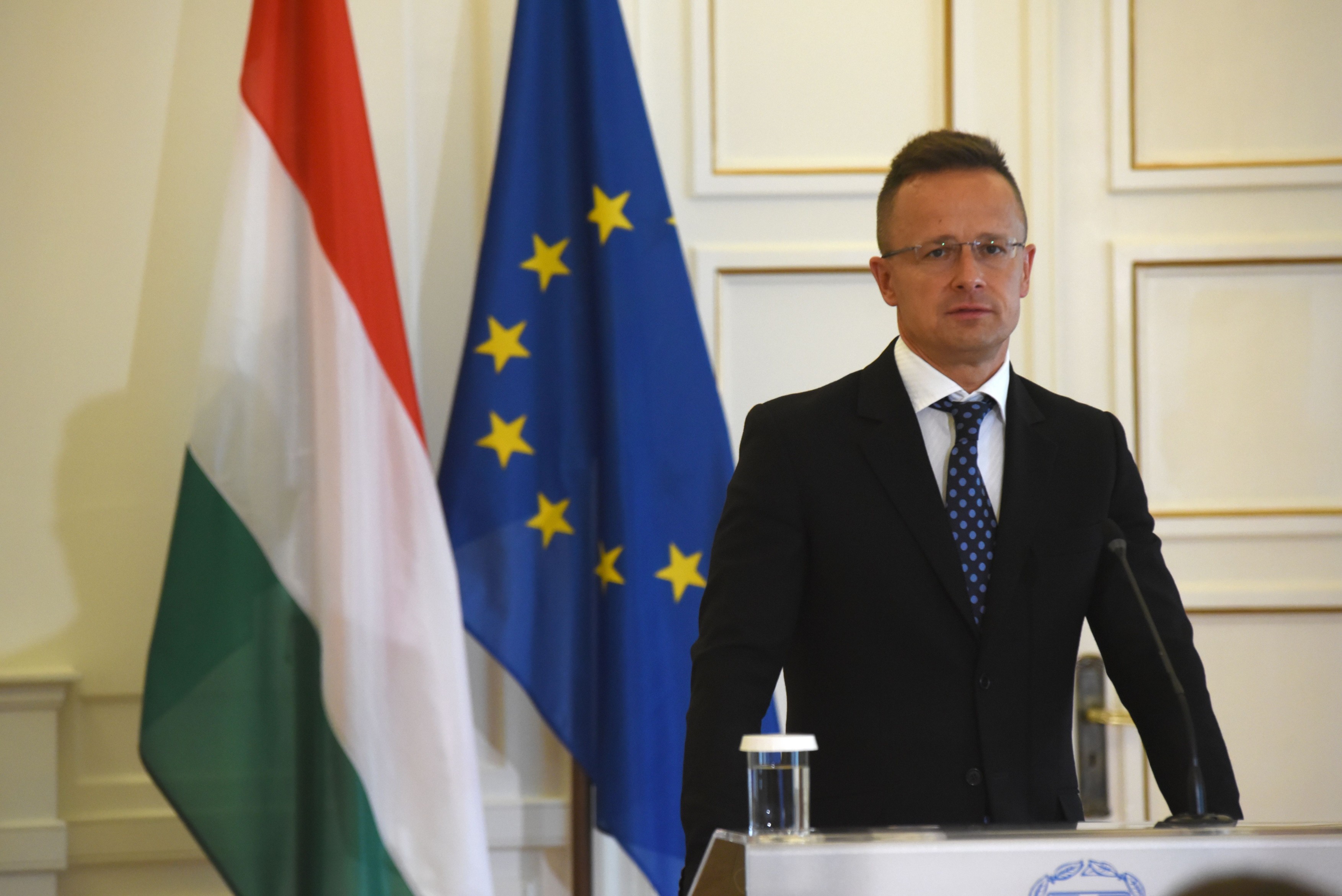 Ministrul de externe al Ungariei se află la Moscova ca să cumpere mai mult gaz rusesc
