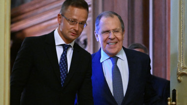peter szijjarto alaturi de serghei lavrov care zambeste