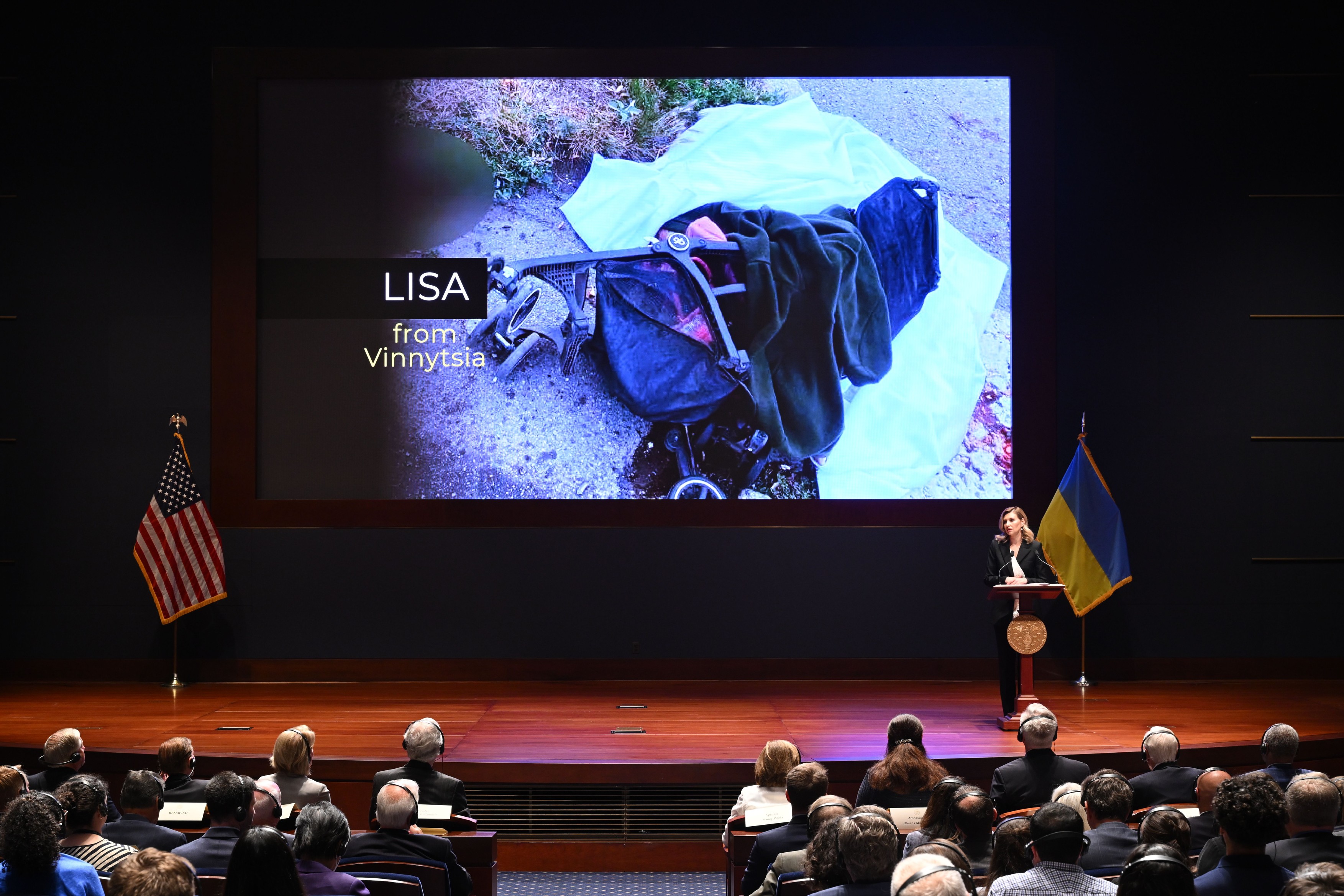 Zelenski, mesaj după vizita soției sale în SUA: „Senatorii americani pregătesc recunoașterea acţiunilor Rusiei în Ucraina ca genocid”