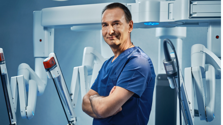 Intervenții robotice, realizate în cadrul MedLife Medical Park, cu tehnologia de ultimă generație a robotului da Vinci Xi