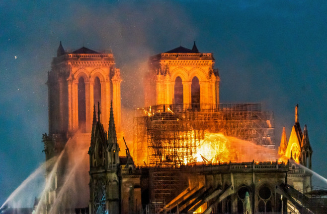 Incendiu Notre-Dame Franța