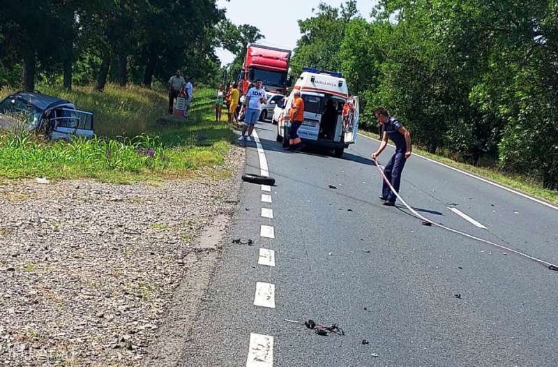 Un motociclist de 23 de ani a murit în urma unui accident produs pe DN 13, în județul Brașov