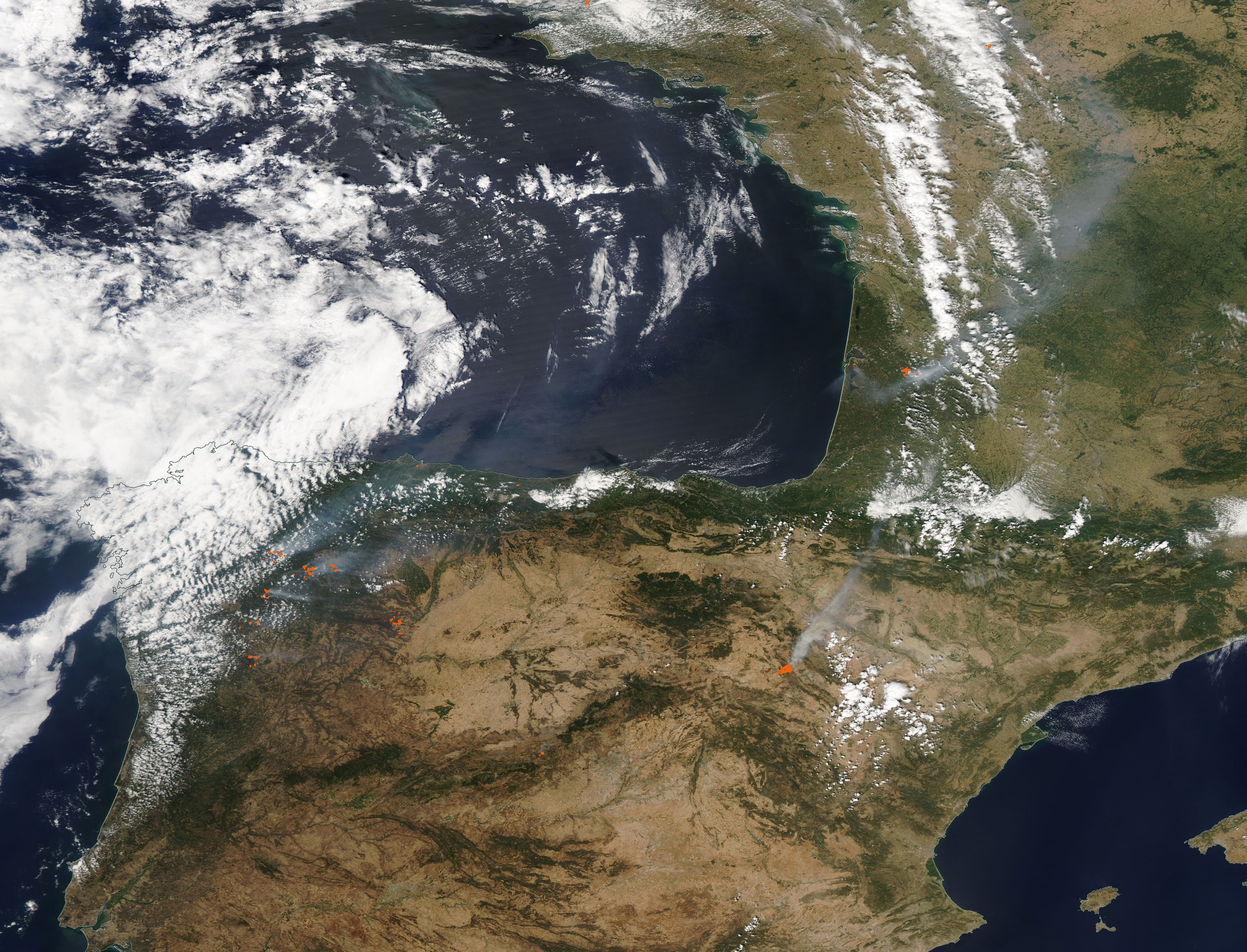 Valurile de căldură, măsurate din spațiu de sateliții NASA. „Vremea extremă are un impact direct asupra sănătății umane”