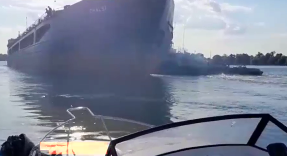 Incident naval pe brațul Chilia. O navă ucraineană a lovit pontonul poliției de frontieră și două ambarcațiuni ale instituției