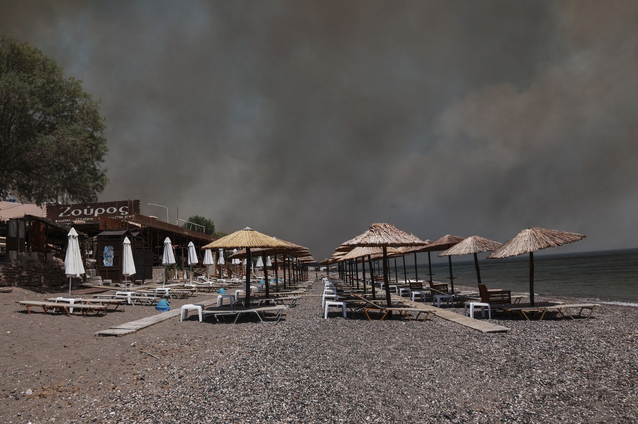 Pericol pe insula grecească Lesbos. Turiștii și localnicii au primit ordin să plece