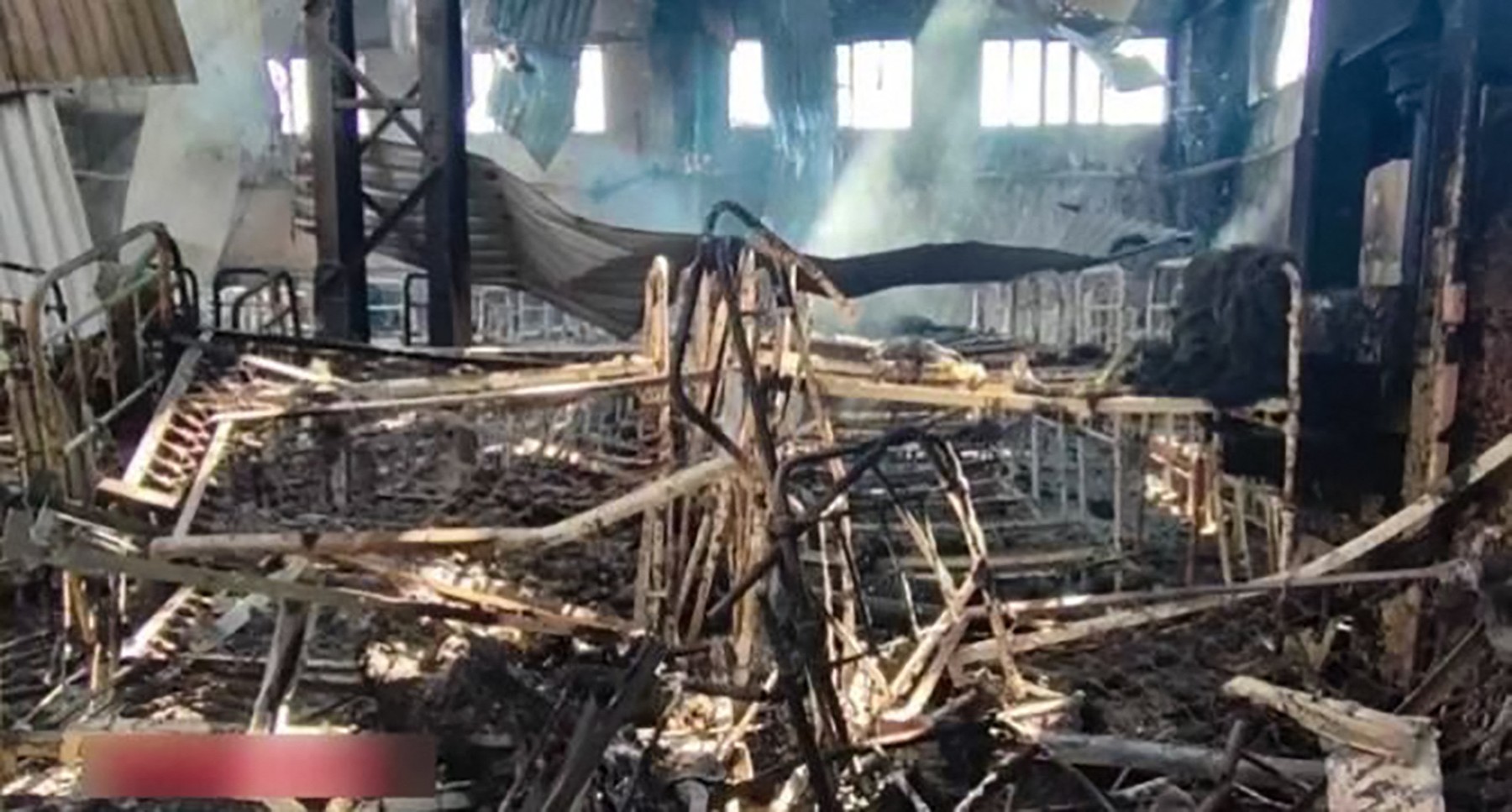 Zelenski acuză Rusia de "crimă de război deliberată" după bombardarea închisorii unde erau prizonieri ucraineni