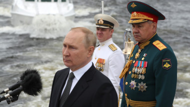 Putin și Șoigu la evenimentele ținute de ziua marinei la Sankt Petersburg