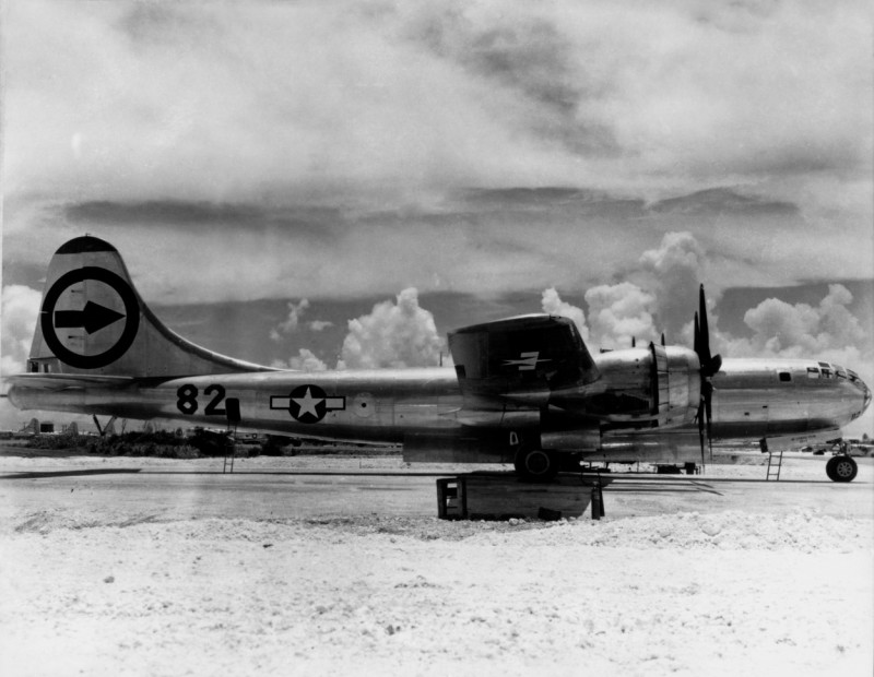 Bomber which dropped the first atomic bomb in war