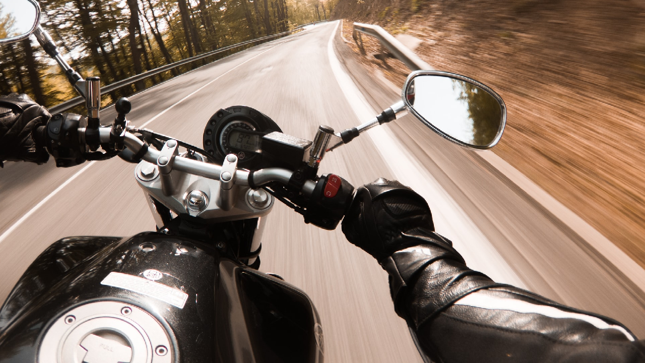 (P) Sfaturi pentru ca anvelopele motocicletei tale să dureze mai mult
