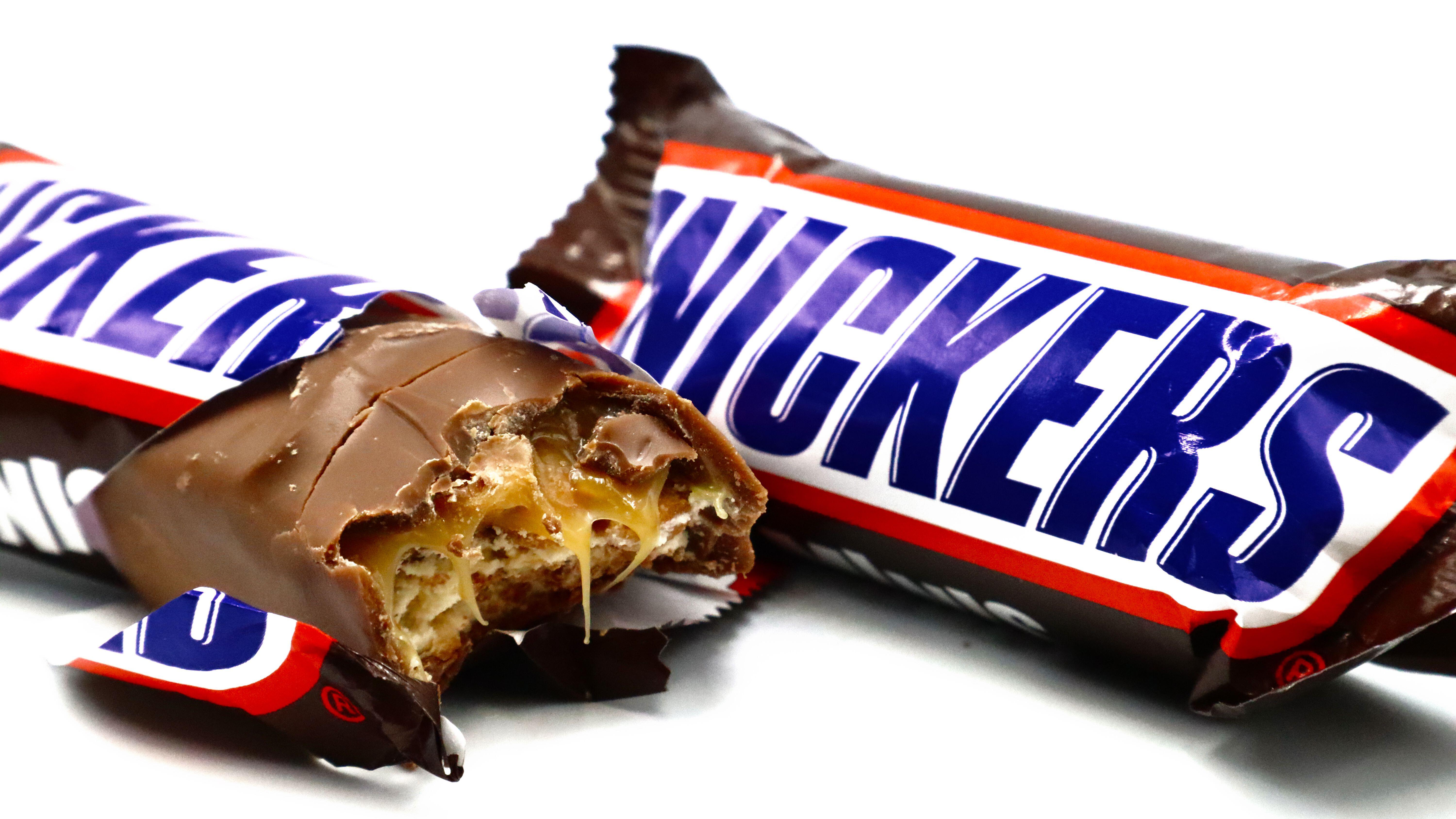 O reclamă la un baton Snickers i-a scos din minți pe chinezi