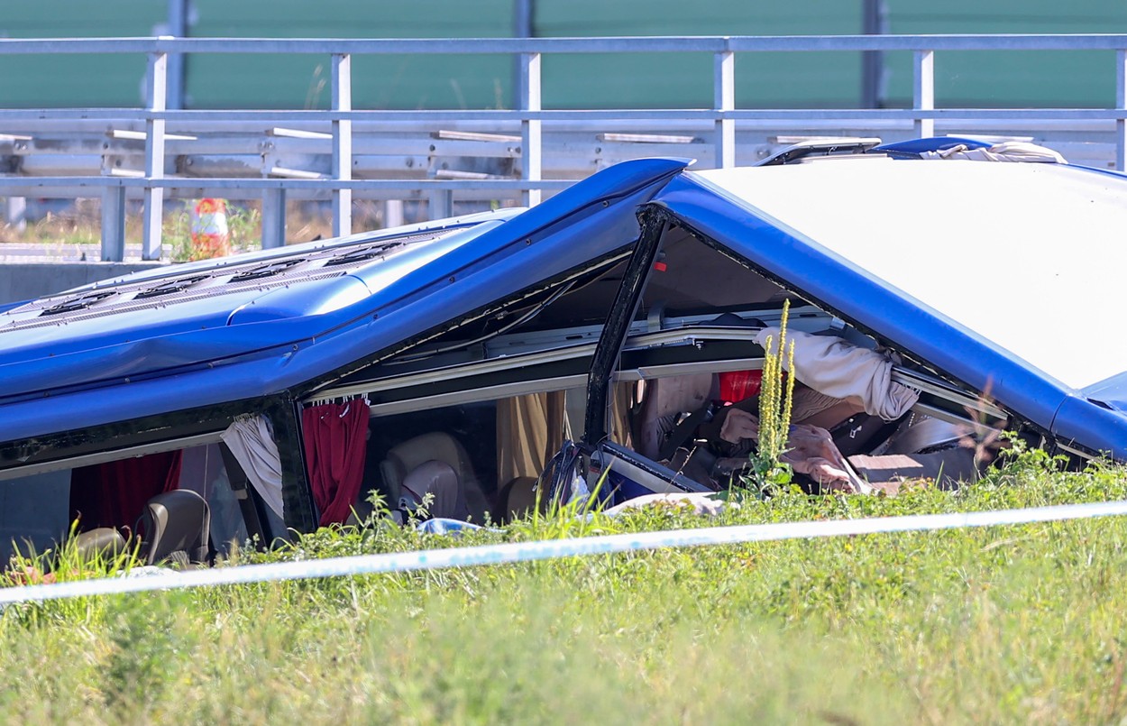 12 morți într-un accident de autocar în Croația. Victimele sunt pelerini polonezi care mergeau spre un sanctuar catolic din Bosnia