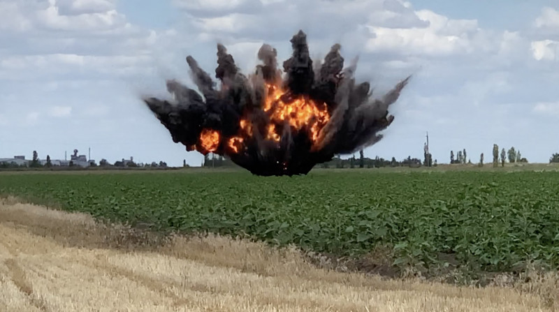 Ukrainian Bomb Disposal Team Clears Unexploded Ordnance Outside Mykolaiv, Ukraine - 19 Jul 2022