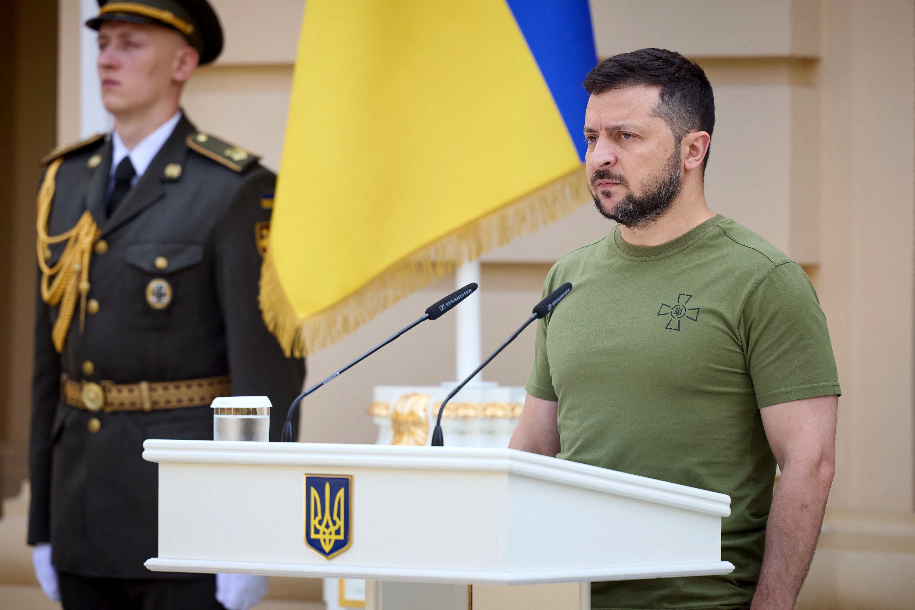 Zelenski face apel la Occident ca acesta să își închidă granițele pentru ruși timp de un an. „Să trăiască în propria lor lume”