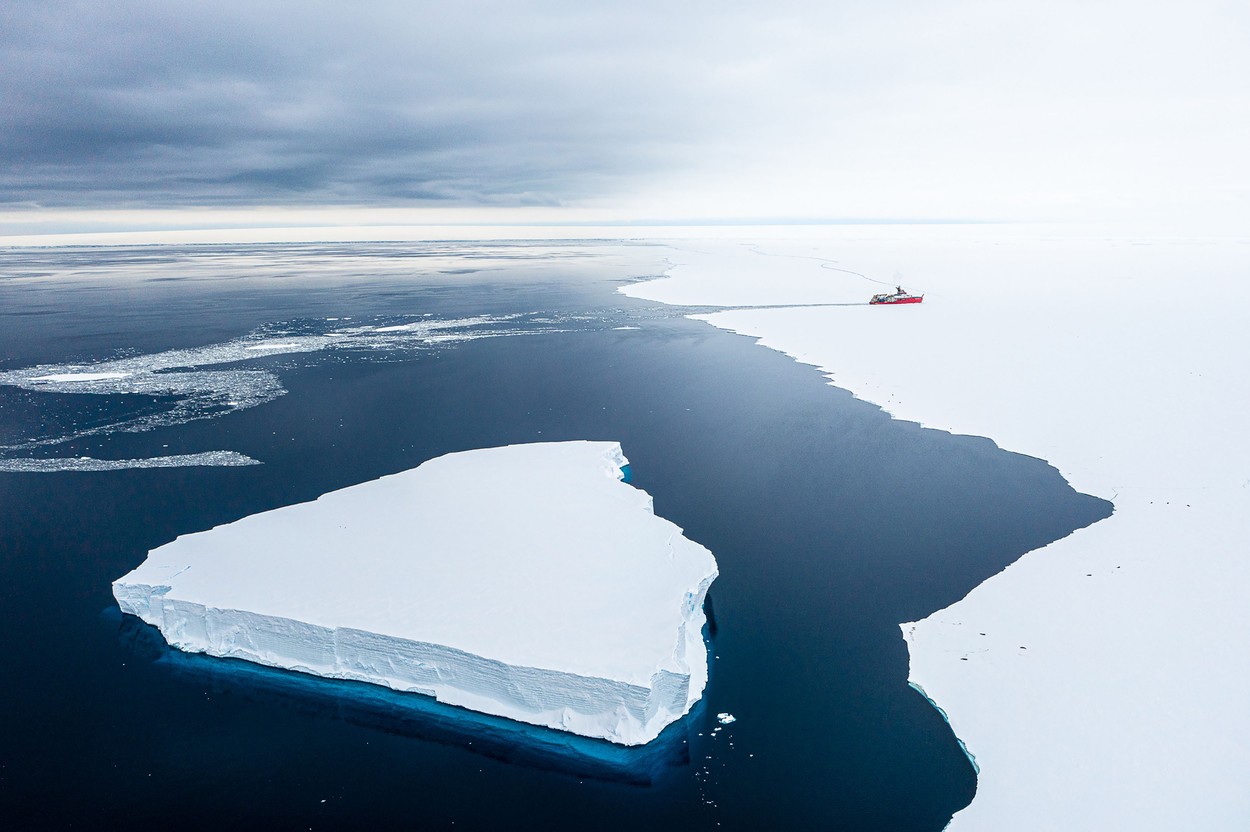 Suprafaţa banchizei din Antarctica nu a fost niciodată atât de redusă, în cei 44 de ani de observații satelitare