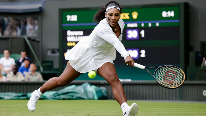 London, UK, 28th June 2022: Serena Williams (USA) during the Wimbledon Tennis Championships 2022 at the All England Lawn Tennis and Croquet Club in London. Credit: Frank Molter/Alamy Live news