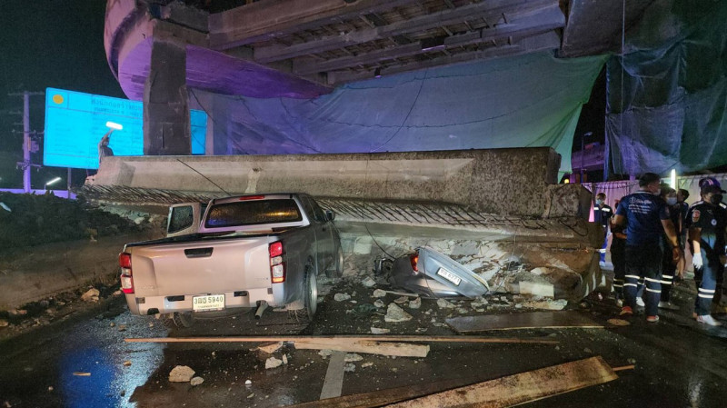 Bridge collapses onto passing cars killing two people in Thailand