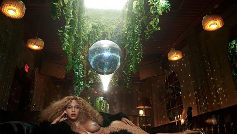 Beyonce pozeaza pentru noul album Renaissance