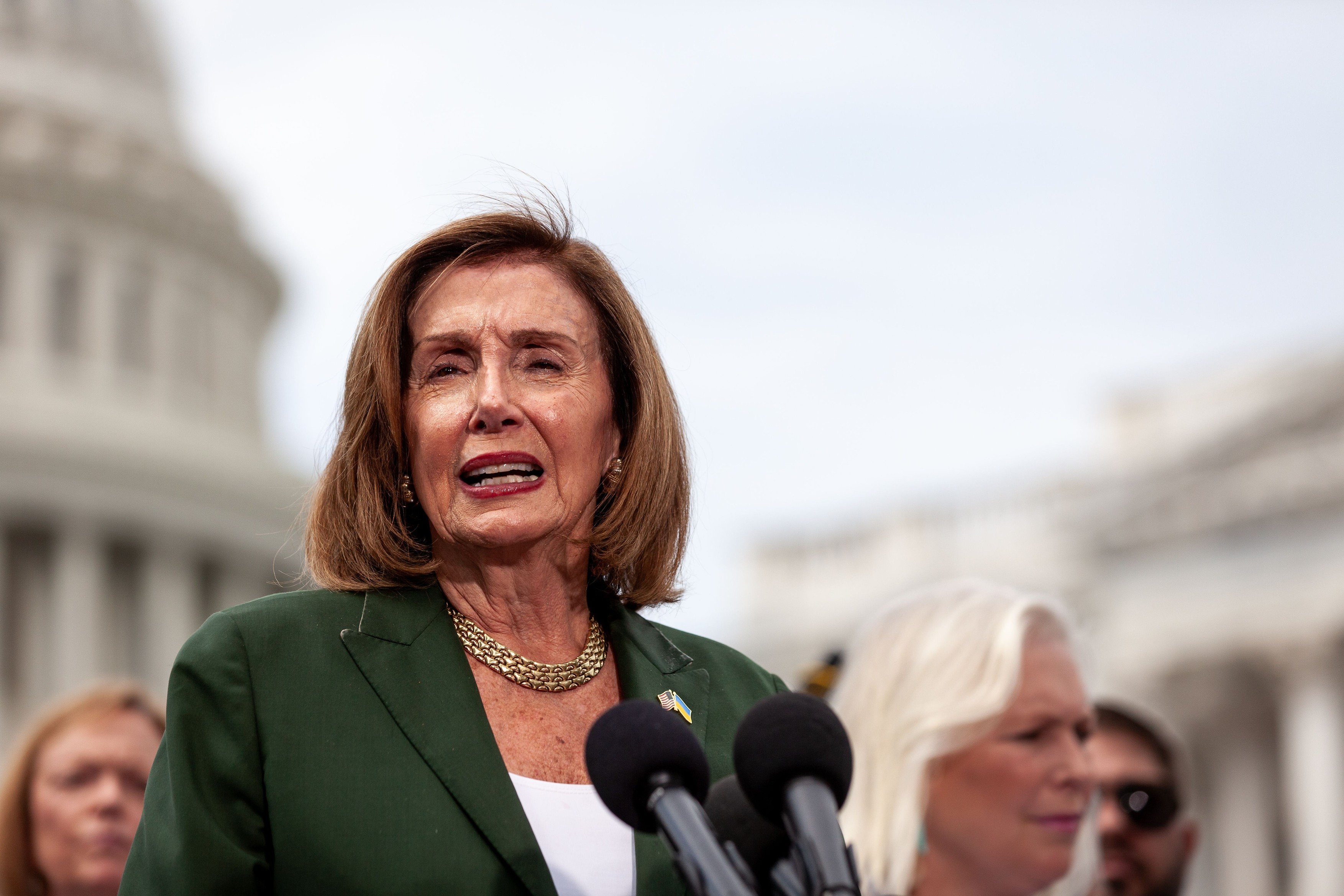 Nancy Pelosi și-a început turneul asiatic în Singapore. Ar urma să meargă și în Taiwan, scrie presa de la Taipei