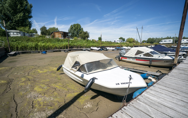 Ships on dry land in the marina of Beusichem