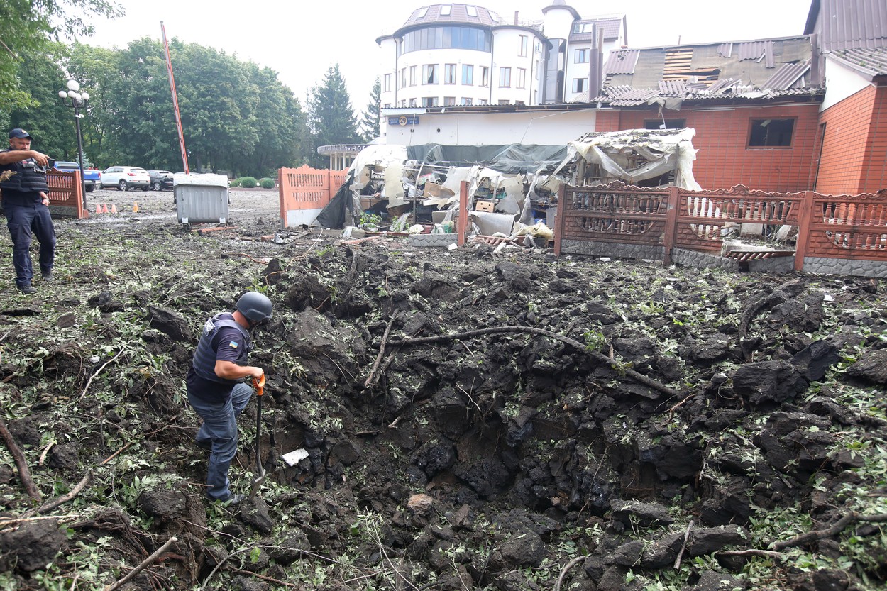 Rușii au lansat noi atacuri „masive” în Ucraina. Centrala nucleară de la Zaporojie a fost din nou deconectată de la rețeaua electrică