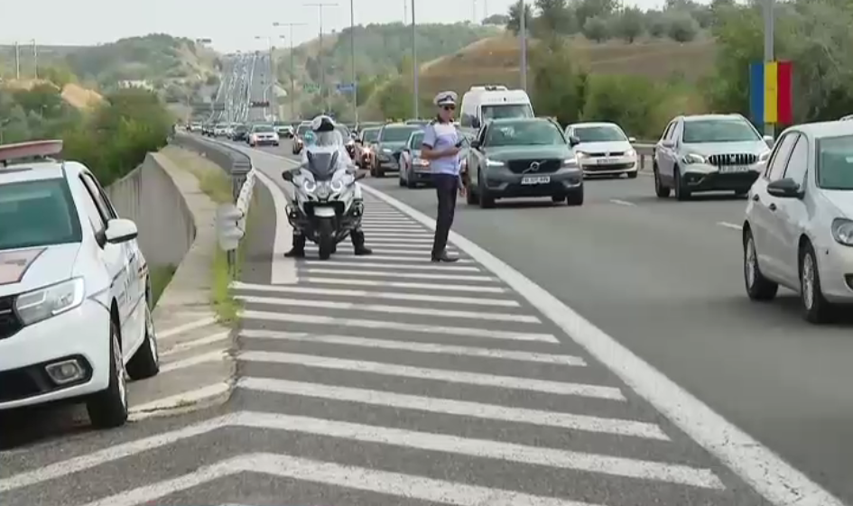 Patru şoferi drogați, doi beți și doi fără permis, prinși de poliție pe Autostrada Soarelui