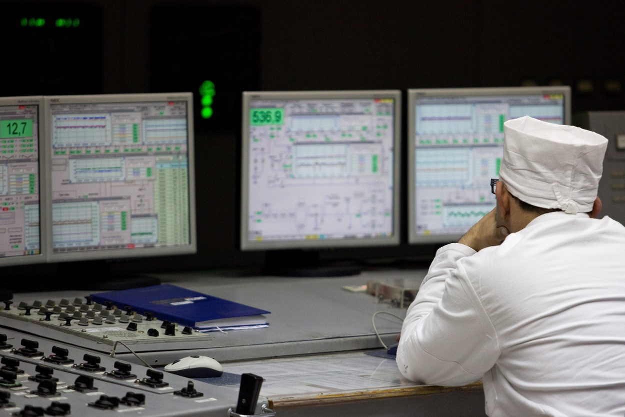 FSB îi acuză pe ucraineni că au aruncat în aer liniile electrice conectate la centrala nucleară de la Kursk, din Rusia