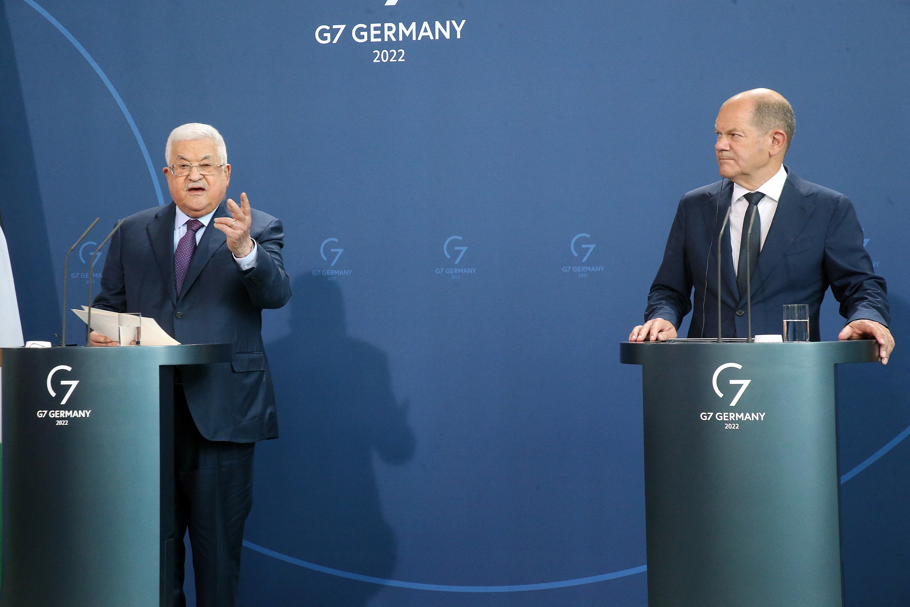 Olaf Scholz, „dezgustat” de declarațiile președintelui Palestinei făcute în prezența sa. Conferința de presă comună a fost întreruptă