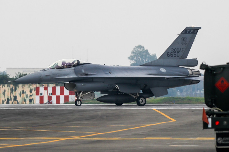 Taiwan: F16V Jet Fighter Crashed During Training, Chiayi - 05 Jan 2022