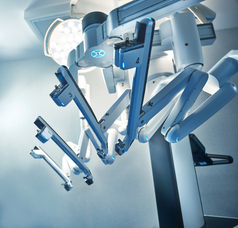 Chirurgie robotica MedLife. Sistemul da Vinci Xi