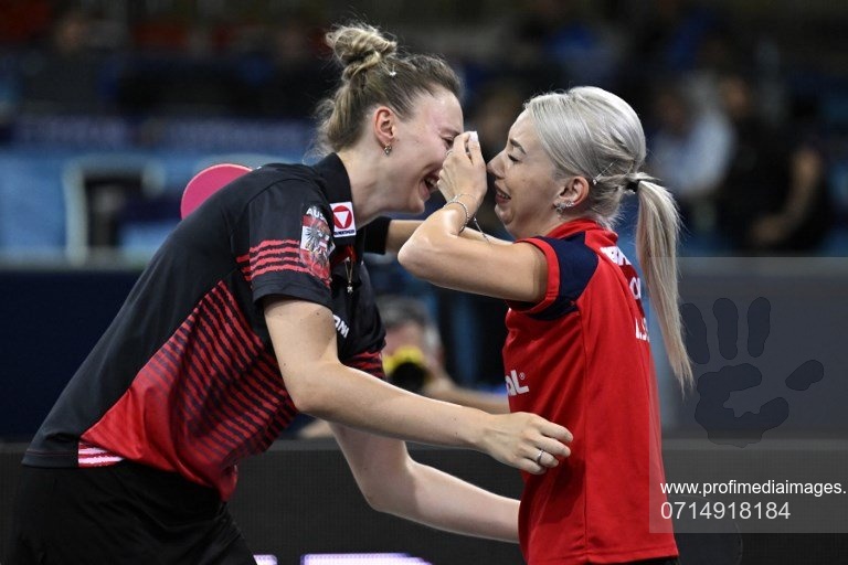 Bernadette Szocs şi Sofia Polcanova, medaliate cu aur în proba feminină de dublu la Europenele de tenis de masă