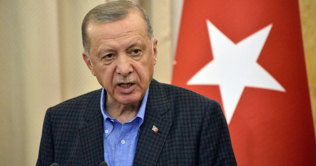 Νέες εντάσεις μεταξύ Τουρκίας και Ελλάδας.  Ο Ερντογάν κατηγορεί την Αθήνα ότι προκαλεί το ΝΑΤΟ με τις «εχθρικές» του πράξεις