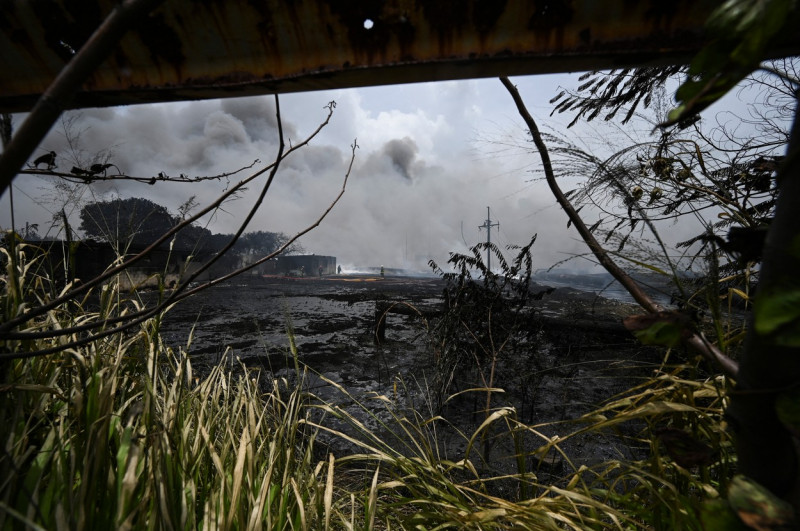 zonă distrusă după incendiu