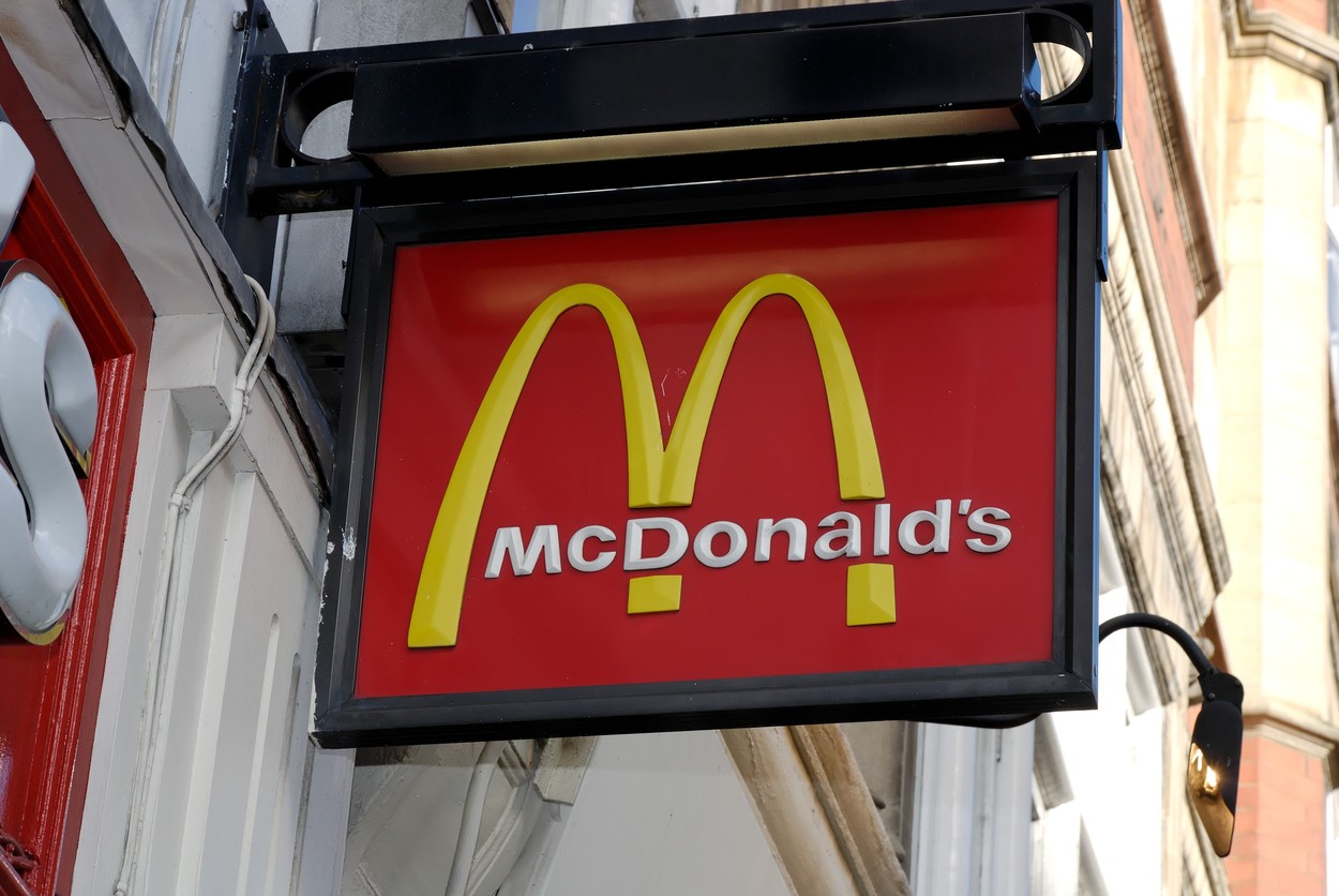 McDonald's a anunțat că redeschide unele restaurante din Ucraina