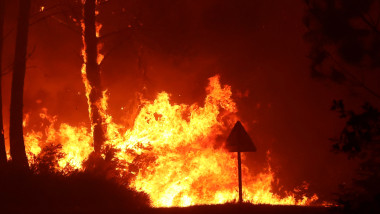 Incendii uriașe în Franța